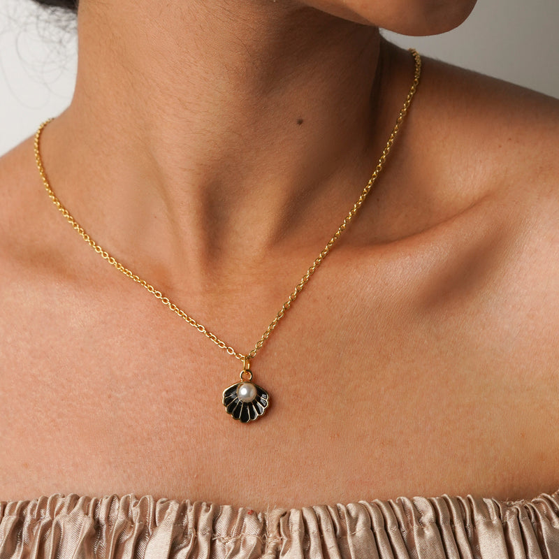 Seashell With Pearl Necklace CHOAL