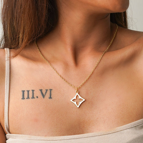 Kite Enamel Necklace CHOAL White